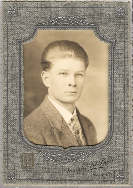 class of 1928-13 s.jpg